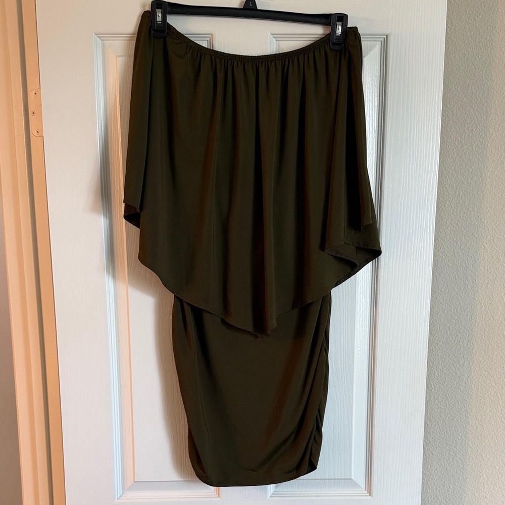 Olive Strapless bodycon dress